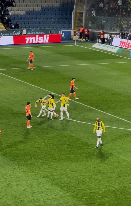 Talisca ile Osimhen'in maaşı olay yarattı Dzeko'yla, Tadic çıldırdı: O zaman gelsin o oynasın - Resim: 9