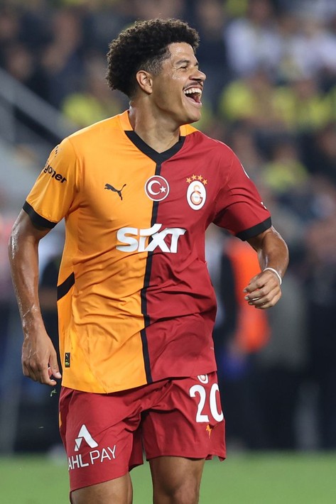 Dursun Özbek iki yıldızı sattı Victor Osimhen'in bonservisini aldı! 65 milyon euroya iş bitti - Resim: 5