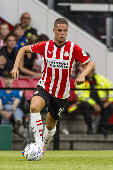 Fenerbahçe'ye Veerman ve Kenneth Taylor transferlerinden 27 milyon euroluk vurgun! - Resim: 3