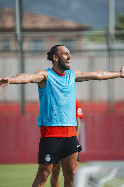 Vedat Muriç'ten Vincenzo Montella'ya gözdağı: Zayıf yönlerinizi biliyoruz - Resim: 7