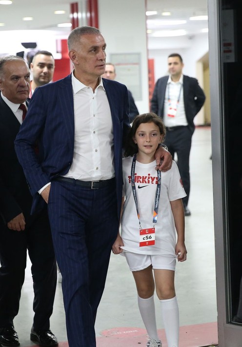 Ali Koç yeni teknik direktörünü buldu! Emre Belözoğlu, Volkan Demirel, İsmail Kartal hiçbiri değil - Resim: 5