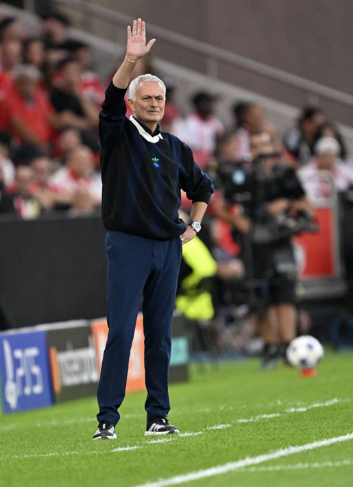 Jose Mourinho'nun yeni takımı belli oldu: Kovulur kovulmaz 530 milyon euroluk takımla anlaştı - Resim: 2