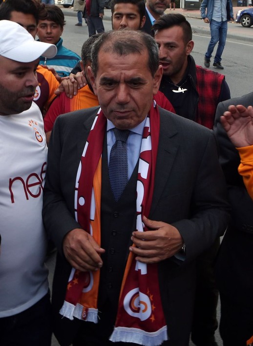 Dursun Özbek Çağlar Söyüncü ve Gabriel Paulista'yı görünce koşa koşa Simeone'nin kapısını çaldı! - Resim: 10