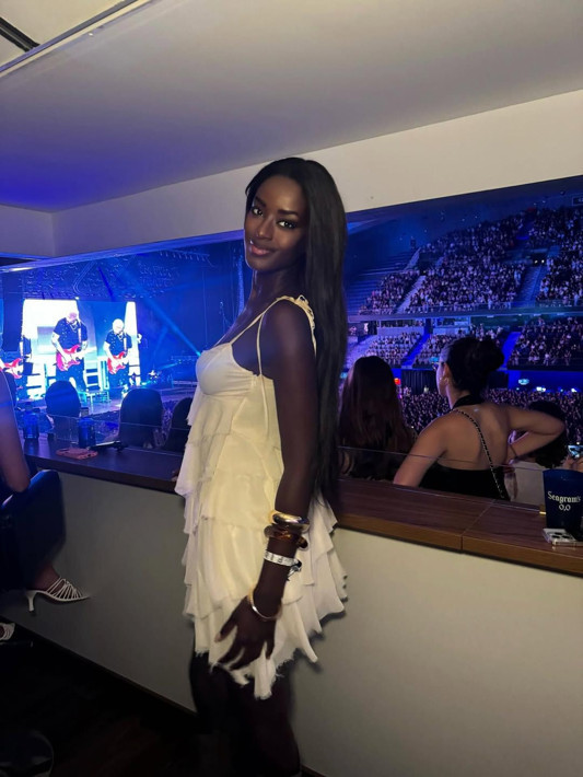 Bertuğ Yıldırım, Azer Bülbül şarkısıyla evlenme teklif etti! Oriana Correia Gomes kimdir? - Resim: 10