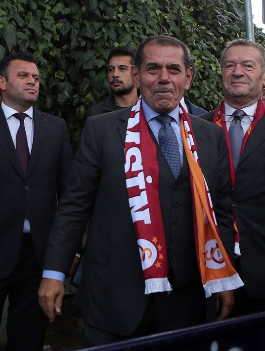 Dursun Özbek Çağlar Söyüncü ve Gabriel Paulista'yı görünce koşa koşa Simeone'nin kapısını çaldı! - Resim: 9
