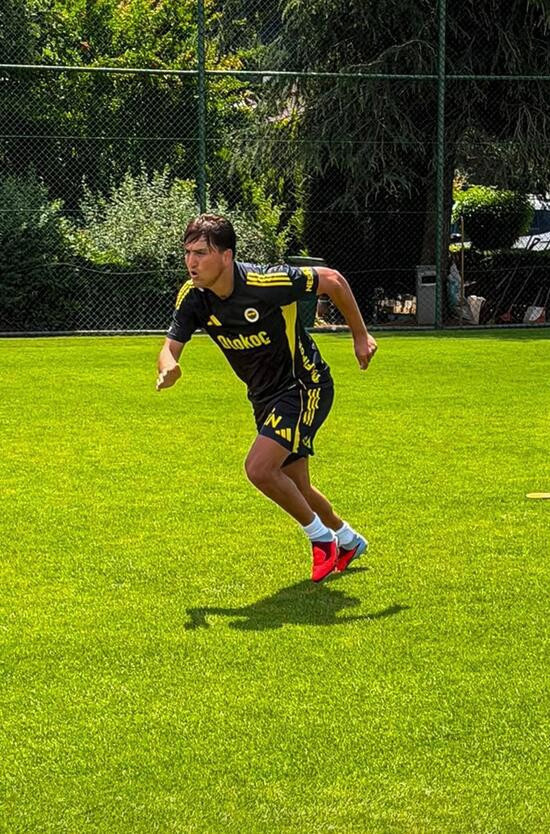 Cengiz Ünder Fenerbahçe'ye geri döndü! İşte paylaşımı - Resim : 3