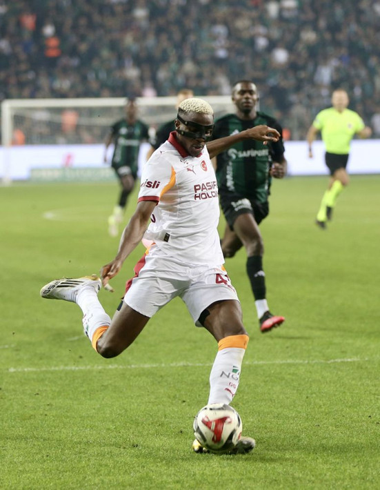 Victor Osimhen 81 milyon euroluk forvetin yerine Premier Lig'e gidiyor - Resim: 4