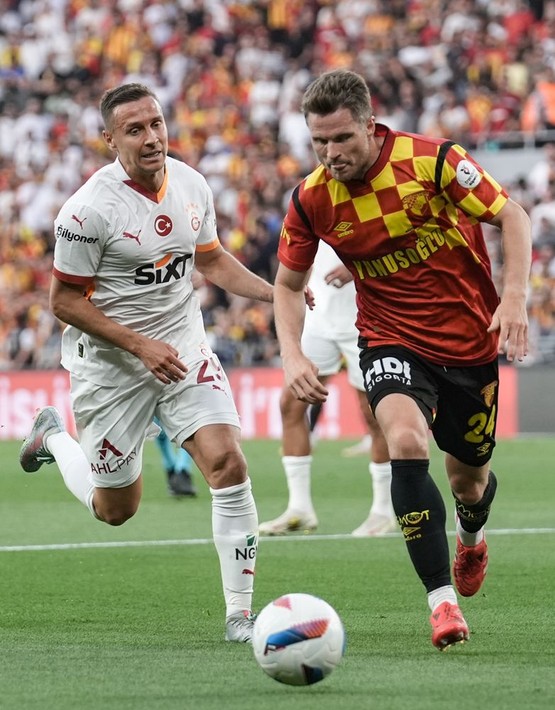 3-1'in ardından Okan Buruk gözünün yaşına bakmadı: Sen Galatasaray'ın oyuncusu değilsin - Resim: 4