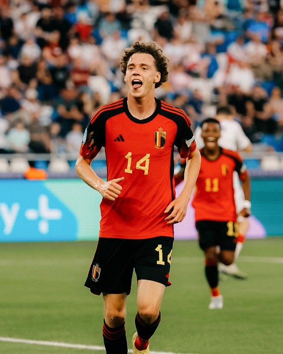 Mertens ve Batshuayi araya girdi Dursun Özbek ile Okan Buruk 23 yaşındaki sol bek için harekete geçti - Resim: 3