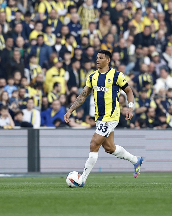 Ali Koç'un transferini yerden yere vurdu: Cuesta'dan daha kötüsünü almayı nasıl başardınız? - Resim: 5