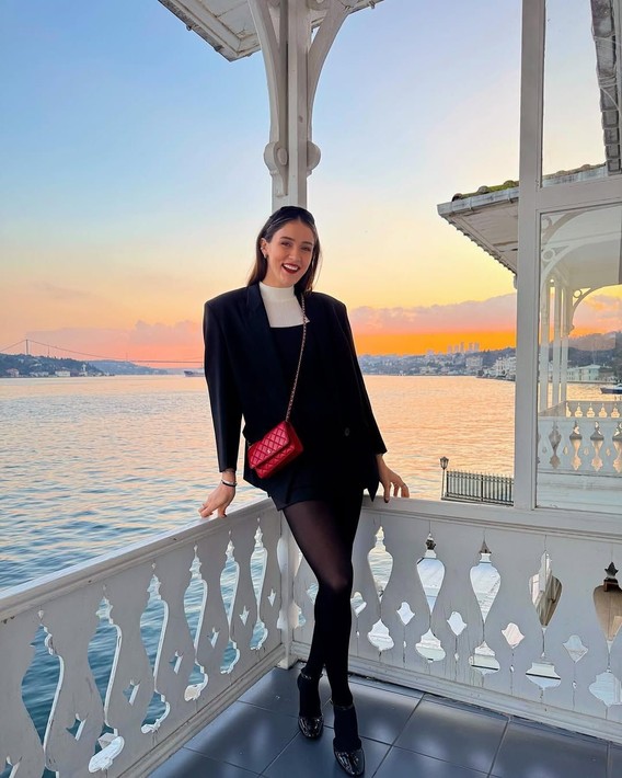 Zehra Güneş tatil pozlarıyla mest etti: Gerçek olamayacak kadar güzel - Resim: 7
