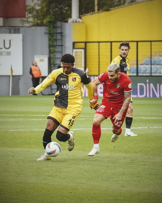 Serdal Adalı TFF 1.Lig'den kanat forvet buldu demişlerdi! Beşiktaş'tan flaş açıklama - Resim: 5