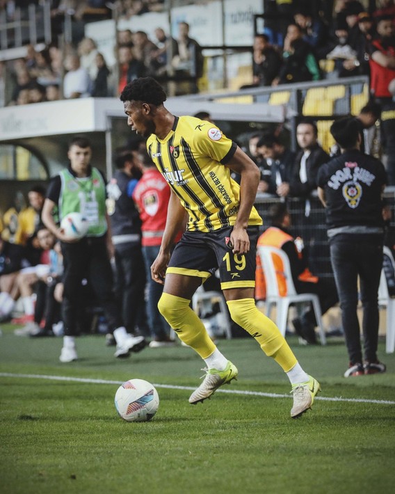 Serdal Adalı TFF 1.Lig'den kanat forvet buldu demişlerdi! Beşiktaş'tan flaş açıklama - Resim: 7
