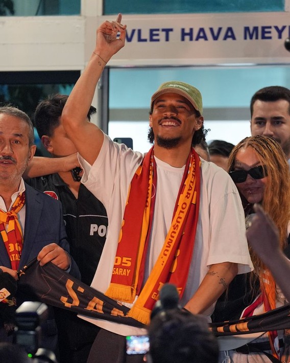 Leroy Sane Cengiz Ünder ve Diego Carlos'tan daha ucuza geldi: Nasıl yaptınız bu transferi helal olsun! - Resim: 3