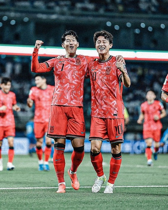 Devin Özek 8 kez yılın futbolcusu olan 90 M.€'luk süperstar transferi! 51 maçta 22 gol 18 asist - Resim: 3