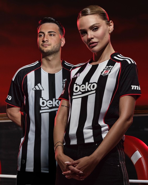 Beşiktaş'ın yeni sezon formalarının fiyatı belli oldu! 3 futbolcu giydi bile - Resim: 5