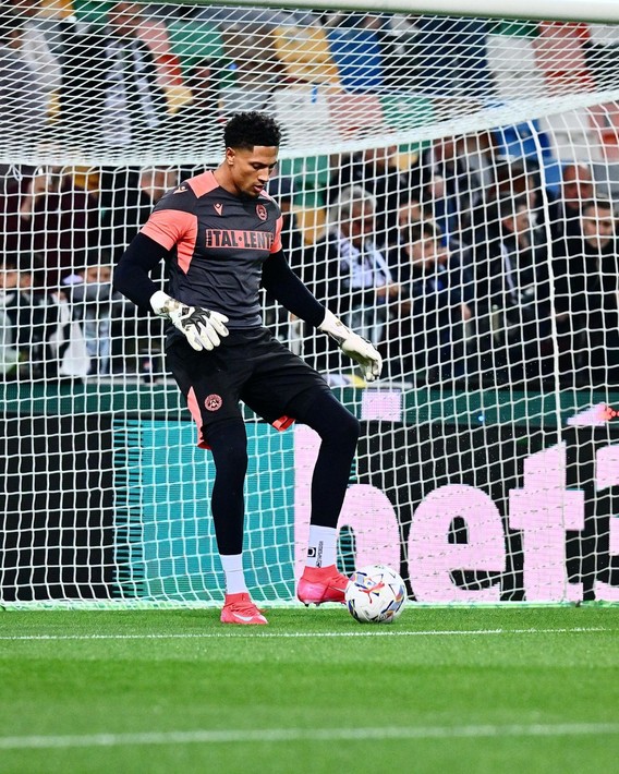 Dursun Özbek Bilic'in panteriyle görüşmelere başladı! Ter Stegen, Petrovic, Perri, Maignan, Sommer hepsi fiyasko çıktı - Resim: 6