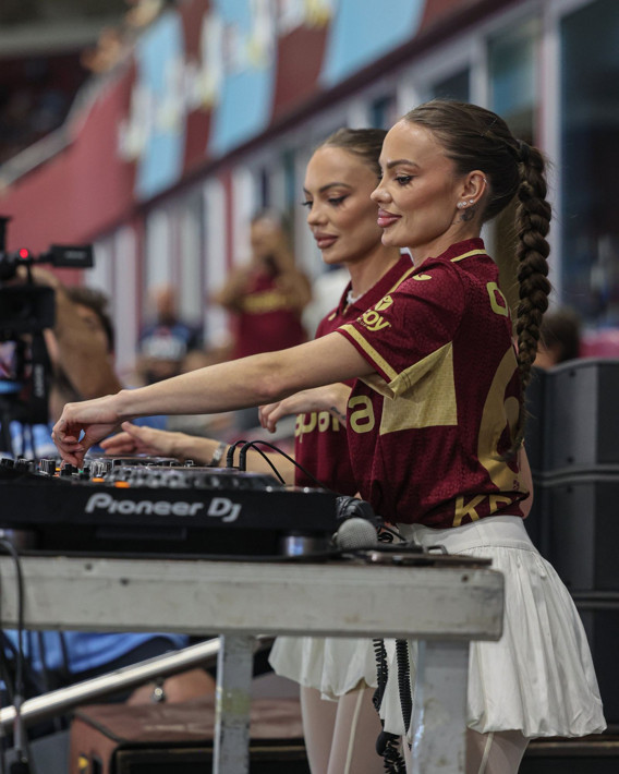 Trabzonspor-Kocaelispor maçına DJ Twins Project damga vurdu - Resim: 5