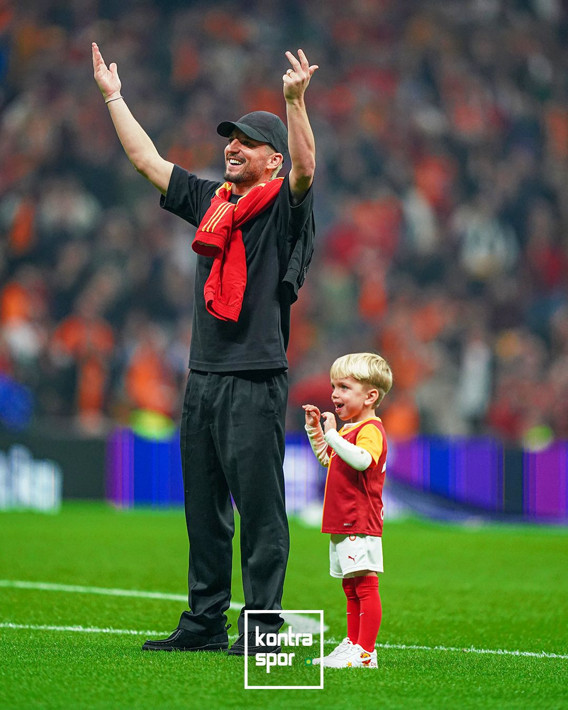 Nihat Kahveci'den tartışmalı pozisyona net yorum: Penaltı yoktu - Resim: 5