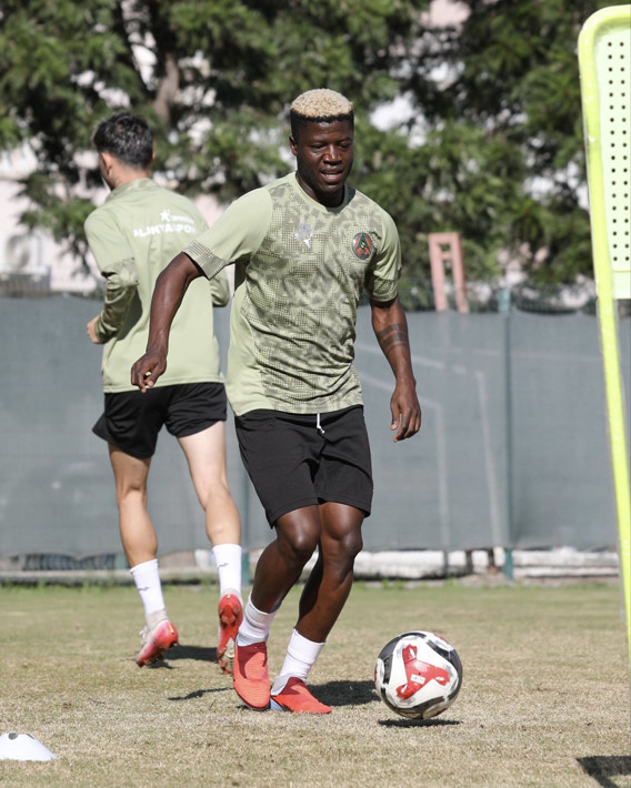 Tedesco bir kere izledi bayıldı! Fenerbahçe 2 ay sonra Alanyaspor'la masaya oturacak - Resim: 2