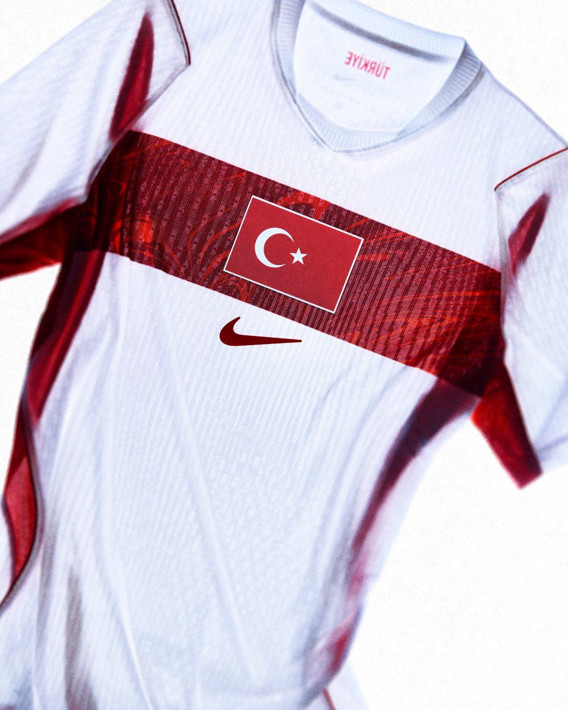 FIFA 2026 Dünya Kupası öncesi A Milli Futbol Takım formaları belli oldu! - Resim: 3