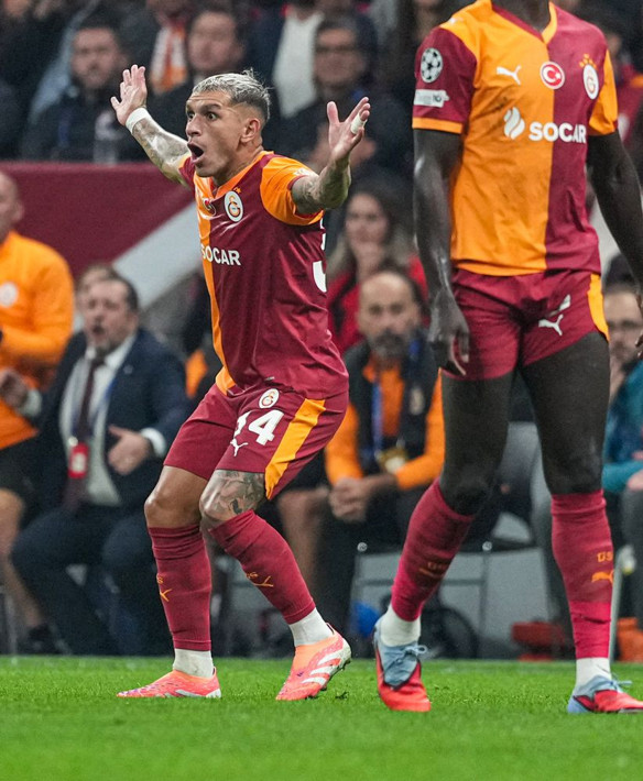 Dursun Özbek Edson Alvarez'in maaşıyla yıldız futbolcunun işini bitirdi! Yeni kontrat kapıda - Resim: 4