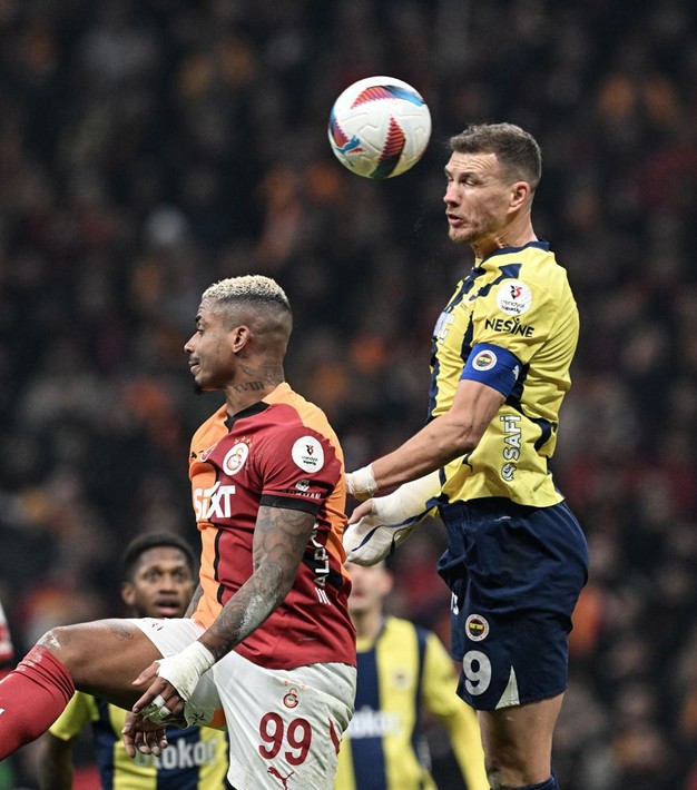 Dursun Özbek'le Lemina arasında kriz üstüne kriz! Yıldız futbolcunun karın ağrısı belli oldu - Resim: 4