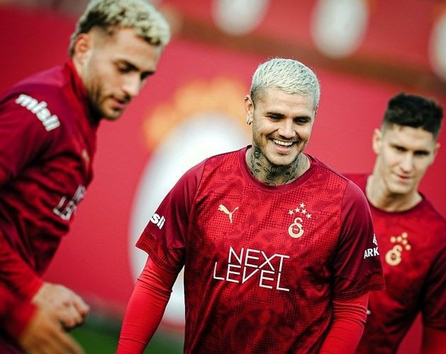 İşte Buruk'un 11'i! Osimhen'in yokluğunda ileri uçta... - Resim: 3