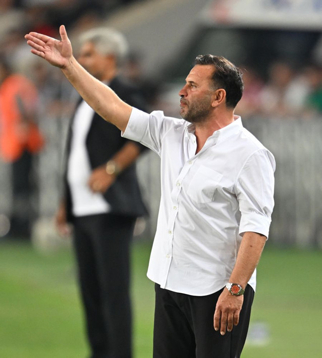 Ali Koç 1 ay peşinden koştu Dursun Özbek masaya oturdu! 8 maçta 1 gol 3 asist - Resim: 5