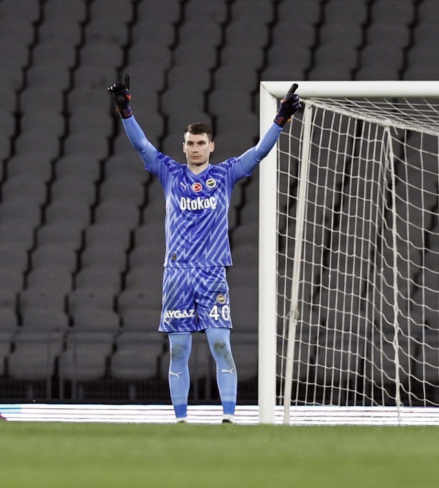Dzeko Tadic gitti sıra o isimlere geldi! Fenerbahçe'de 3 ayrılık daha gerçekleşiyor - Resim: 5