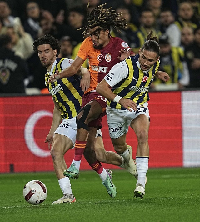 Barış Alper Yılmaz Ferdi Kadıoğlu ve Sacha Boey'i tarihten silecek! Galatasaray'a astronomik teklif - Resim: 8