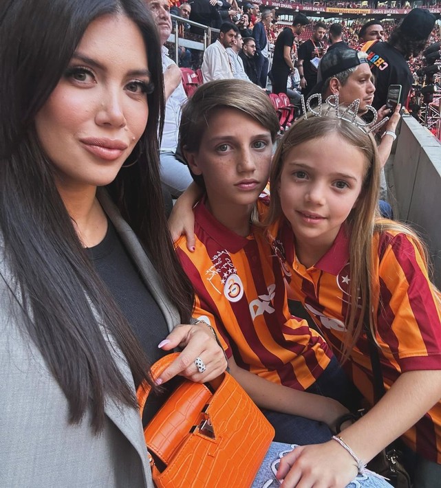 Mauro Icardi China Suarez ve Wanda Nara üçgeninde büyük tehlike! Ölüm tehditleri alıyor - Resim: 5