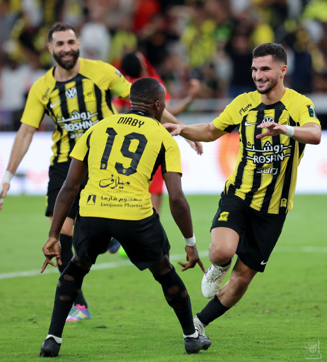 Devin Özek Kerem Demirbay'ın 60 M.€'luk kanat forvetini masaya getirdi: Kaçırmayalım pişman oluruz - Resim: 7