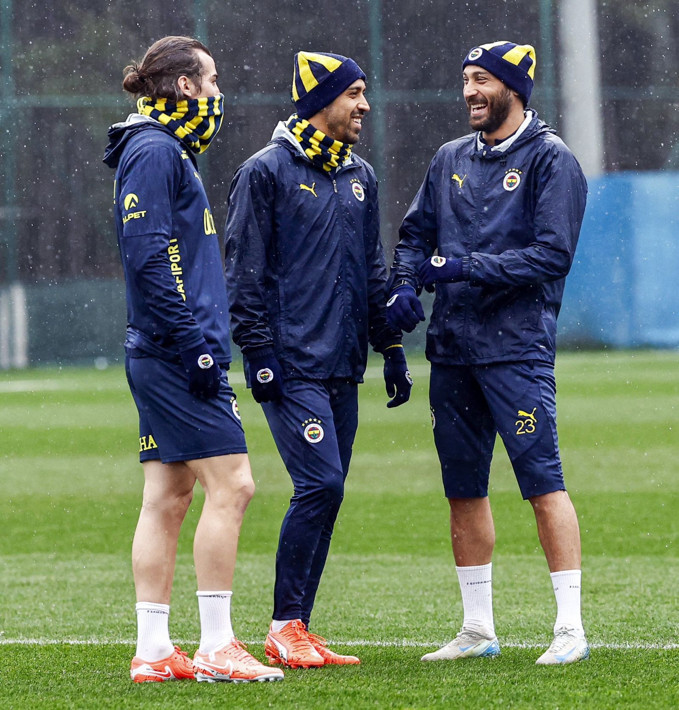 Domenico Tedesco Mert Hakan Yandaş'ın hesabını kesti! Fenerbahçe'de peş peşe ayrılıklar - Resim: 5