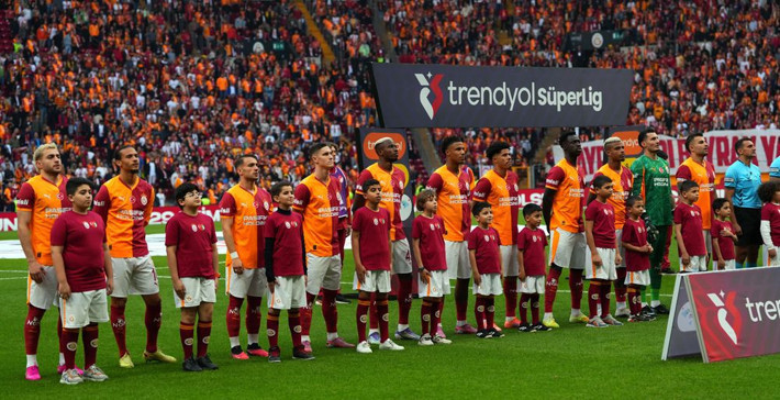 Galatasaray'ın üç yıldızı için 5 Avrupa devi sıraya girdi! Hepsi Amsterdam'a akredite oldu - Resim: 1