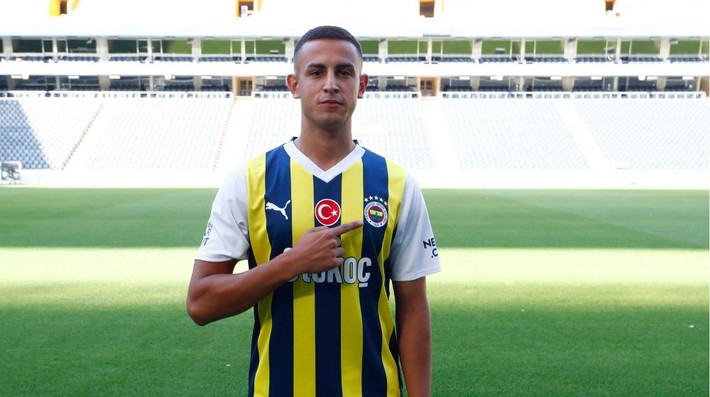 Devin Özek Ahmet Nur Çebi'nin bedavaya gönderdiği oyuncuya kapıyı gösterdi: Tam 12 futbolcunun hesabını kestik - Resim: 8