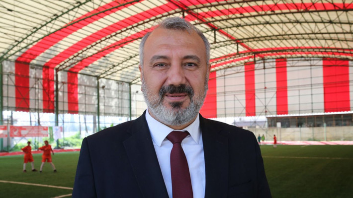 Hatay'da depremzede kız çocukları arasında futbol turnuvası düzenleniyor - Resim: 4