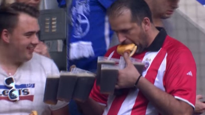 İlginç futbol fotoğrafları! Bu ne hal! - Resim: 18