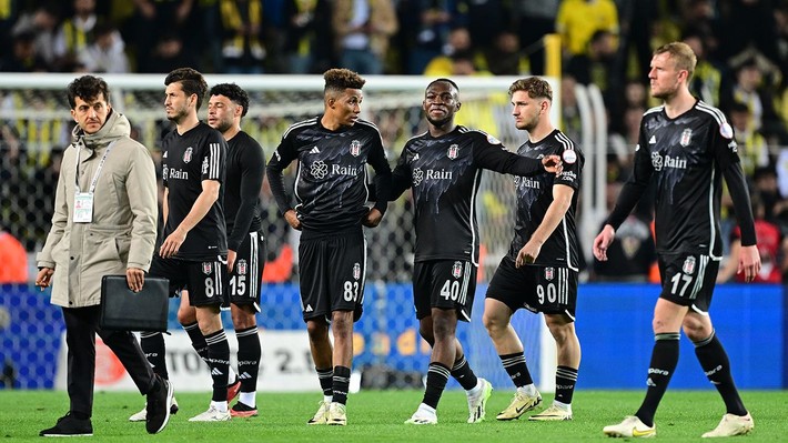 Fenerbahçe-Beşiktaş derbisinde dikkat çeken olay - Resim: 6