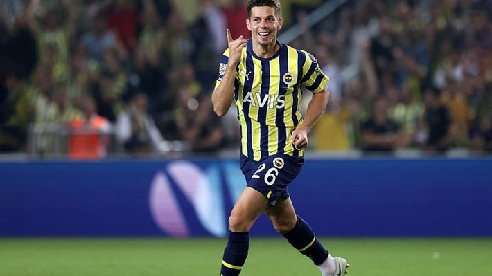 Fenerbahçe'de radikal karar! 13 futbolcunun bileti kesildi... - Resim: 11