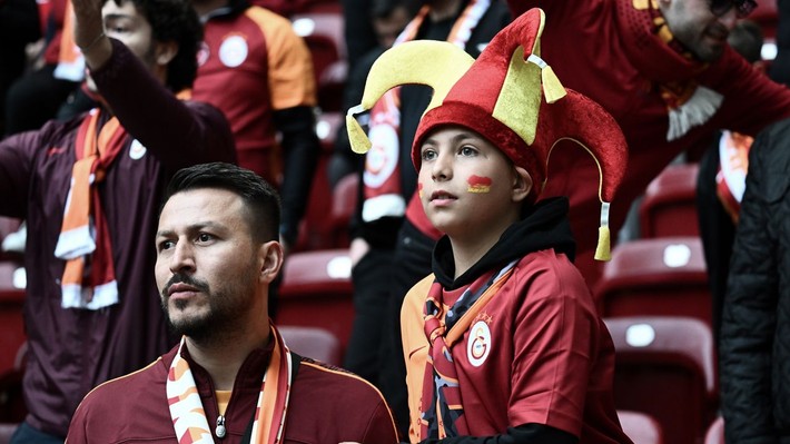 Galatasaray-Fenerbahçe derbisinden kareler... - Resim: 2