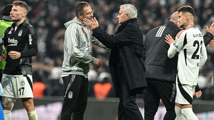 Ahmet Çakar'dan Beşiktaş-Fenerbahçe derbisi sonrası flaş Jose Mourinho sözleri! "Emekli bir memur gibi..." - Resim: 3