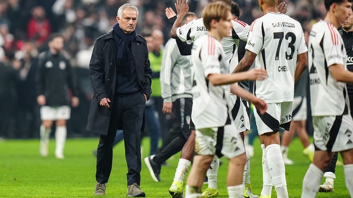 Ahmet Çakar'dan Beşiktaş-Fenerbahçe derbisi sonrası flaş Jose Mourinho sözleri! "Emekli bir memur gibi..." - Resim: 8
