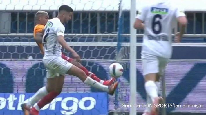 "Kırmızı kartı gerekirdi" BeIN Trio ekibi, Kasımpaşa-Galatasaray maçını yorumladı! - Resim: 6