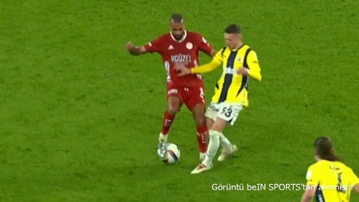 Golden önce faul var mı? BeIN Trio ekibi Fenerbahçe-Antalyaspor maçını yorumladı! - Resim: 8