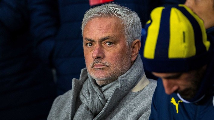 Mourinho, Okan Buruk'un Şampiyonlar Ligi hayallerini bitiren yıldızı Fenerbahçe'ye getiriyor! - Resim: 3