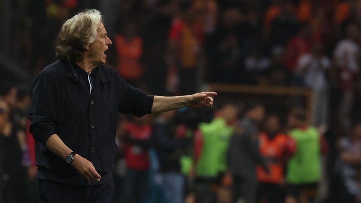 Jorge Jesus 2 yıl sonra sessizliğini bozdu! Ali Koç ve yönetime Mourinho sitemi: Bana yapılmadı - Resim: 5