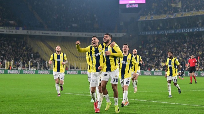 Fenerbahçe'nin yükselen yıldızı, Avrupa devlerini peşine taktı! Mourinho huzursuz oldu - Resim: 6