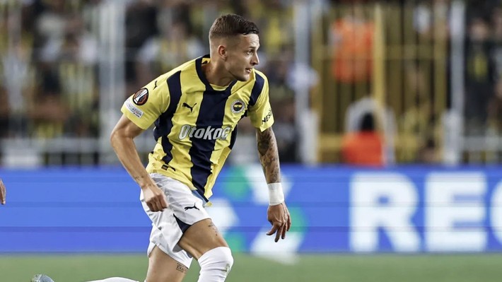 Artık Mourinho için 'olmazsa olmaz' değil! Ali Koç bonservis bedelini belirledi - Resim: 3