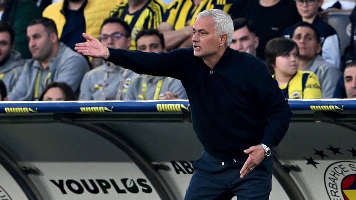 Avrupa basını Mourinho'yu yerden yere vurdu: Şampiyonluğa veda etti! Artık tamamen hayal - Resim: 3